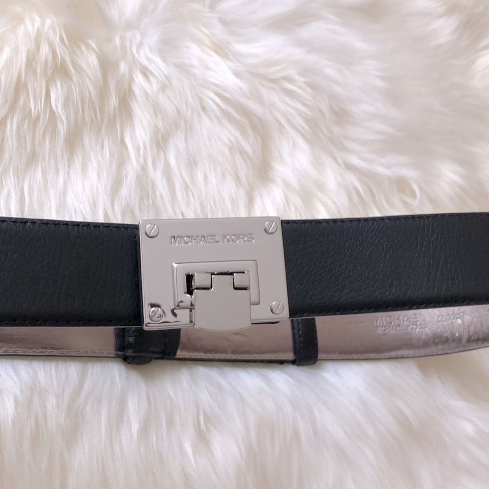 Michael Kors adjustable belt